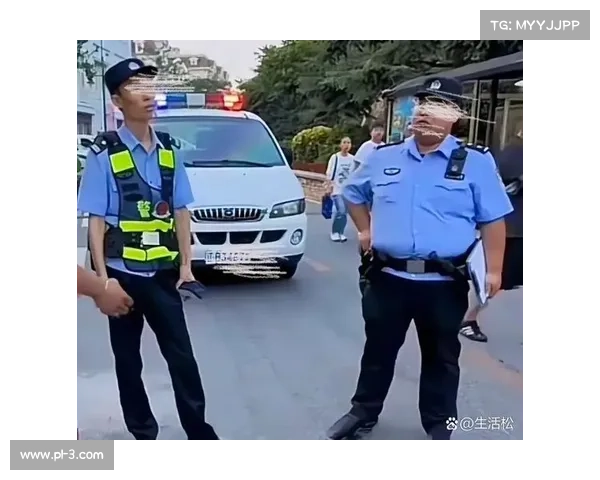 新加坡公开赛裁判争议导致比赛暂停 司线误判引发广泛讨论 新加坡公开赛裁判争议导致比赛暂停 司线误判引发广泛讨论
